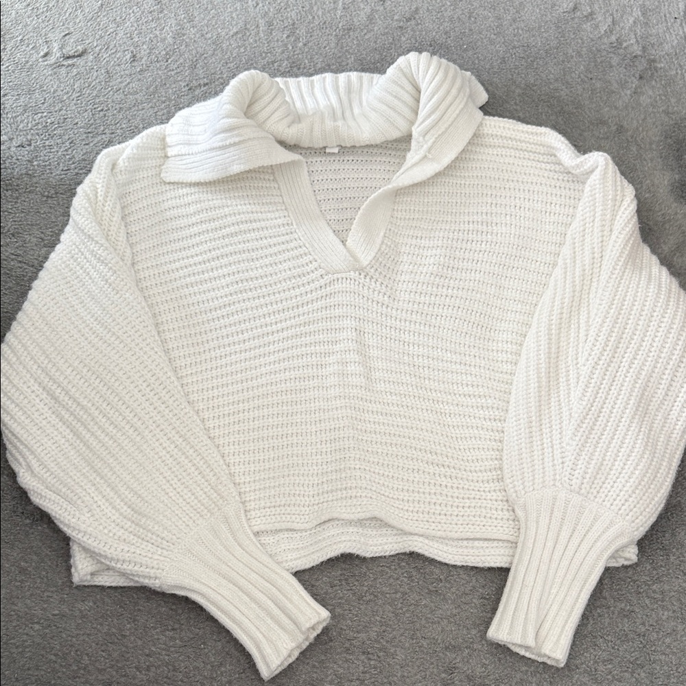 Elan White V-Neck Knit Sweater